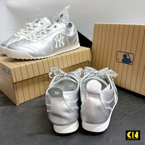Giay Nu Mlb German Training Runny Silver De Thap Giày Nữ MLB German Training Runny Silver Đế Thấp
