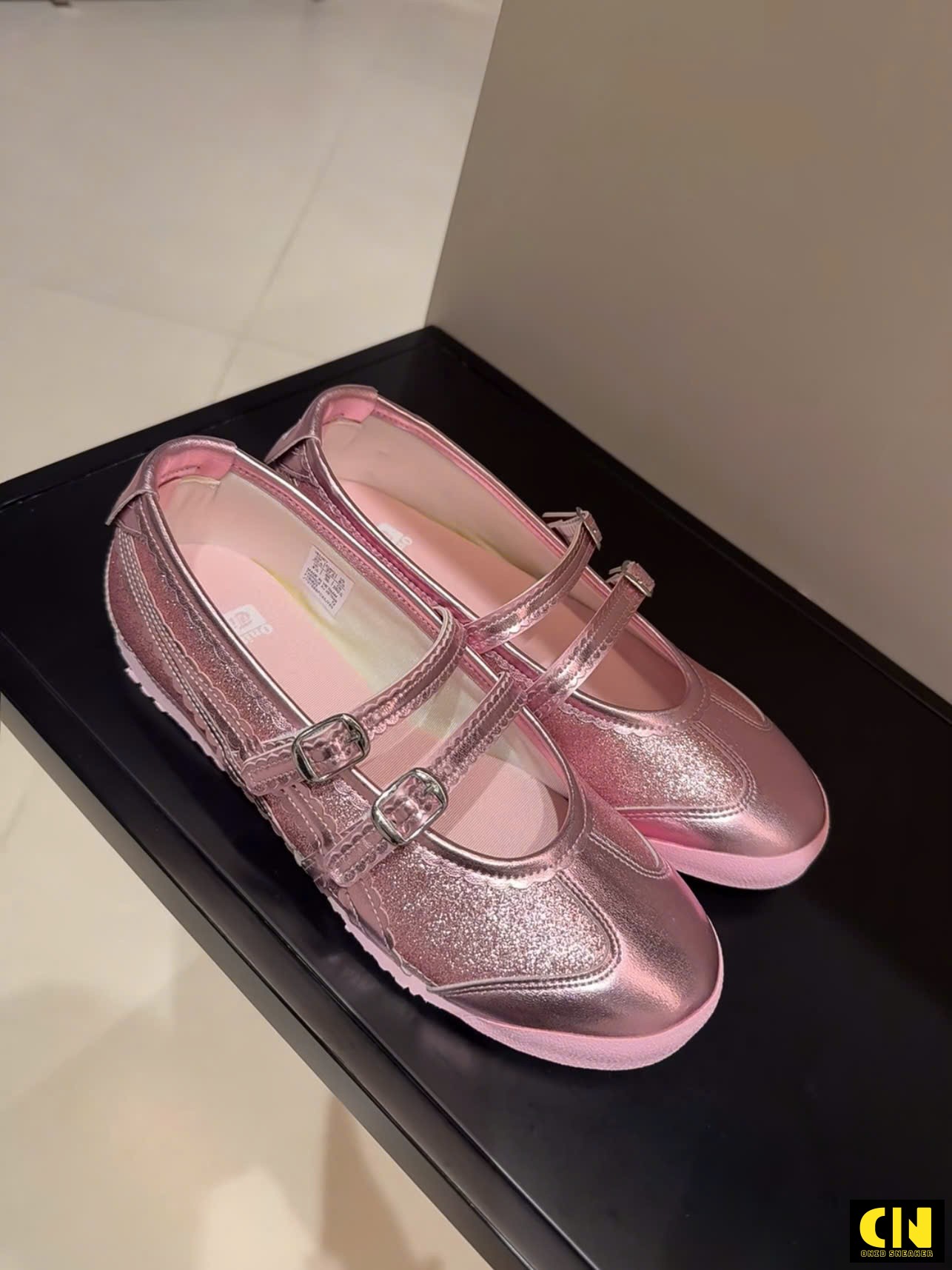 Giày Nữ Onitsuka Tiger Mexico 66 Tgrs Pink Cameo Da Bóng Giày Nữ Onitsuka Tiger Mexico 66 TGRS Pink Cameo Da Bóng