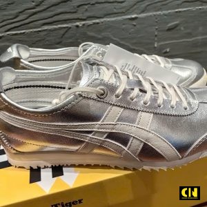 Giay Onitsuka Tiger Bac Trang Kem Kieu Dang Retro Giày Onitsuka Tiger Bạc Trắng Kem Kiểu Dáng Retro