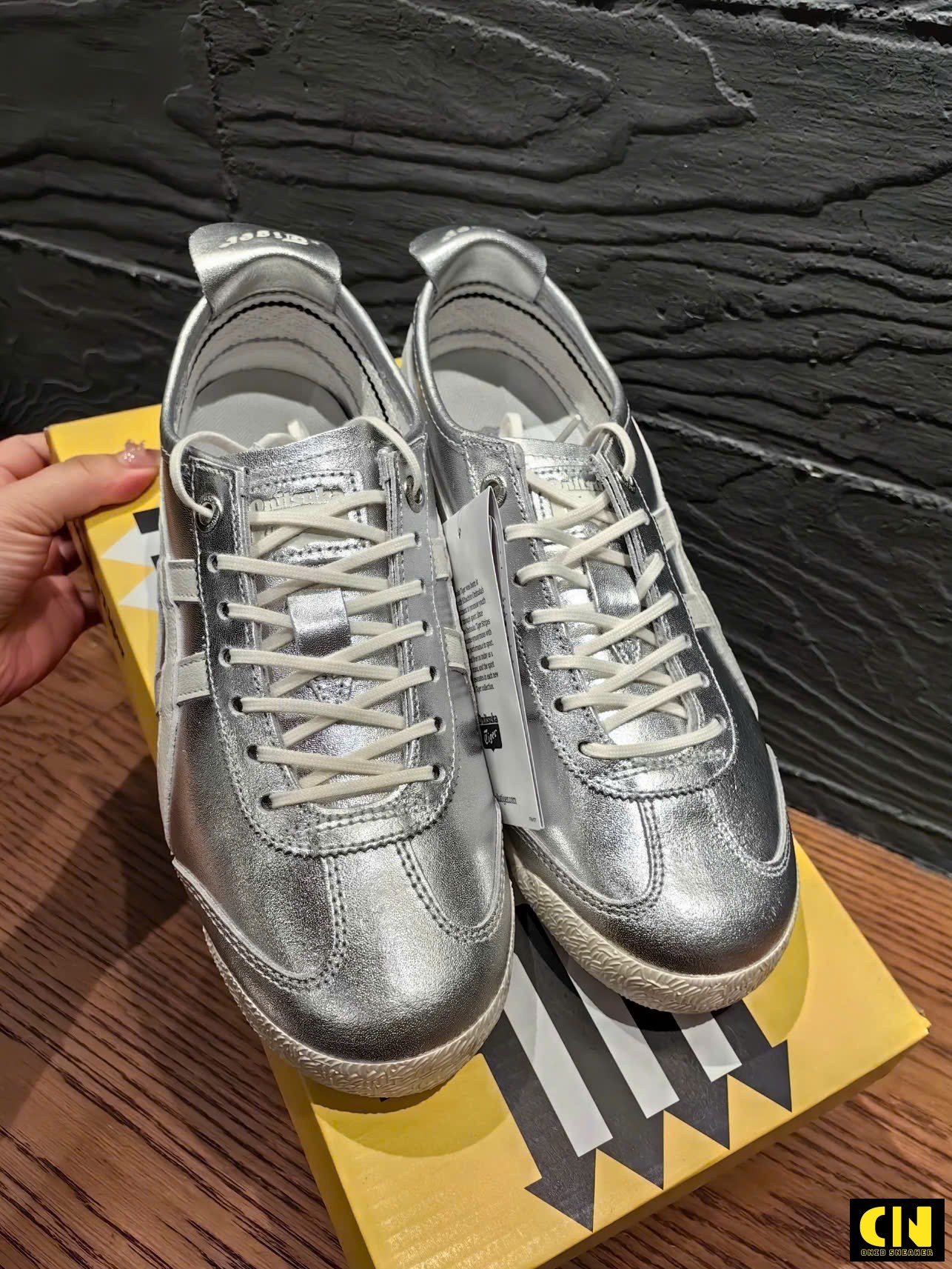 Giày Onitsuka Tiger Mexico 66 Silver Off White Bản Đế Cao Giày Onitsuka Tiger Mexico 66 Silver Off White Bản Đế Cao