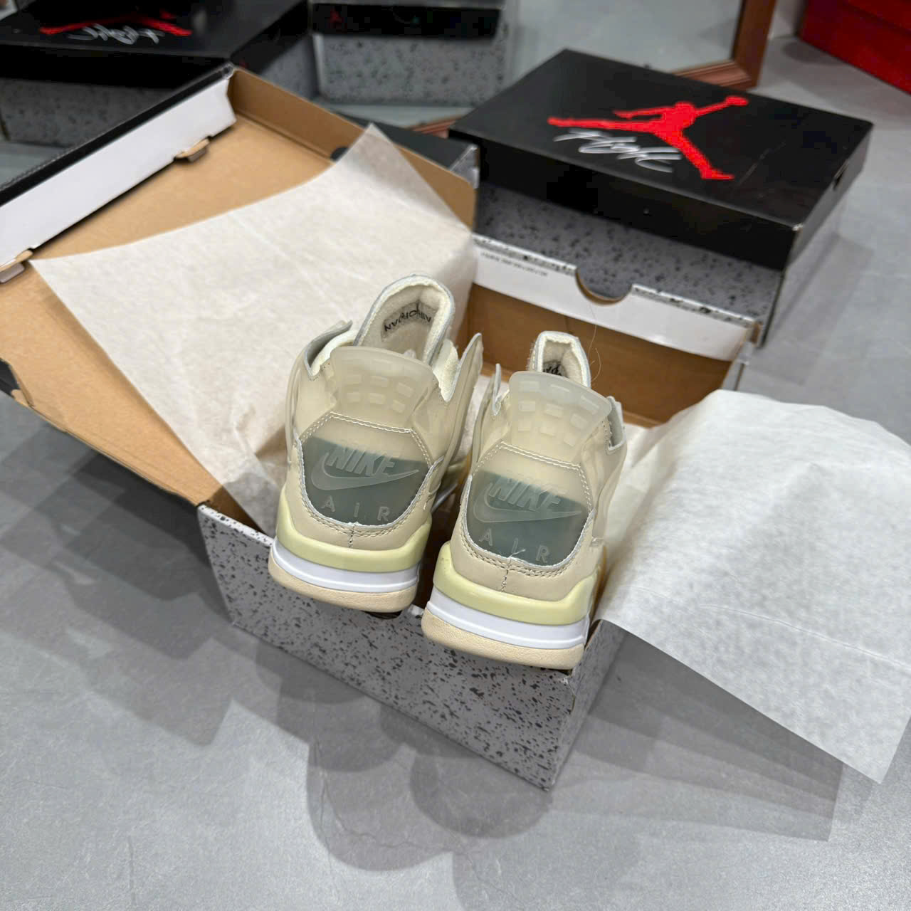 Giày Sneaker Đường Phố Air Jordan 4 Off-White Sail Trắng Kem Giày Sneaker Đường Phố Air Jordan 4 Off-White Sail Trắng Kem