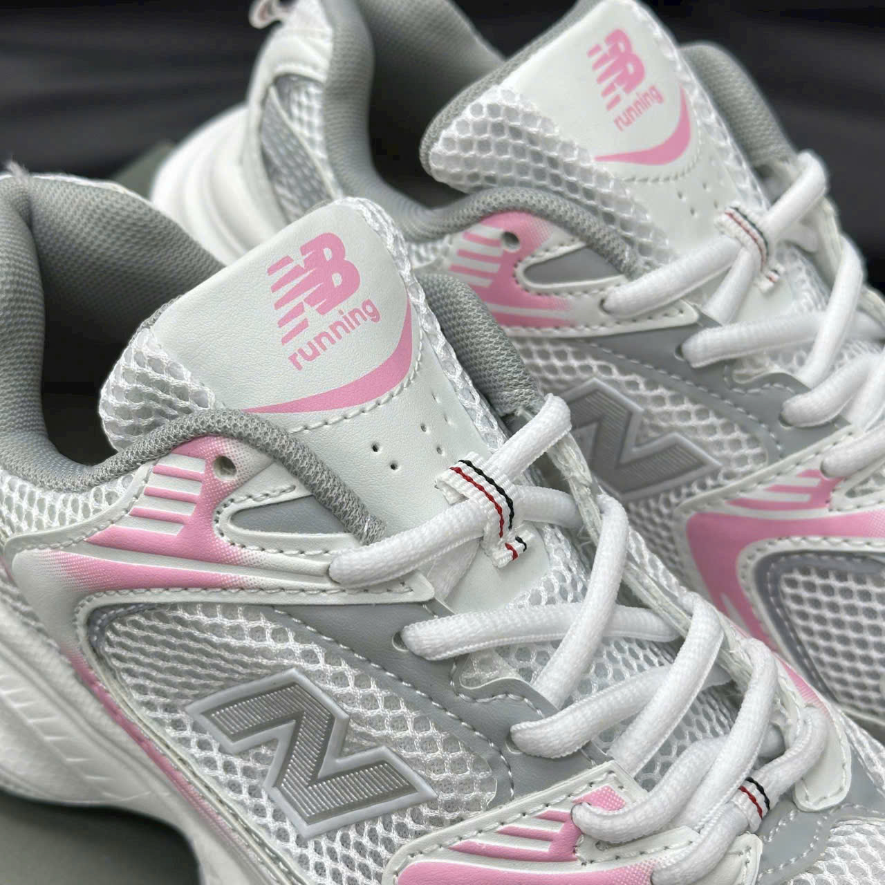 Giày Sneaker Nb 530 Retro Vintage Hồng Trắng Xám Giày Sneaker NB 530 Retro Vintage Hồng Trắng Xám