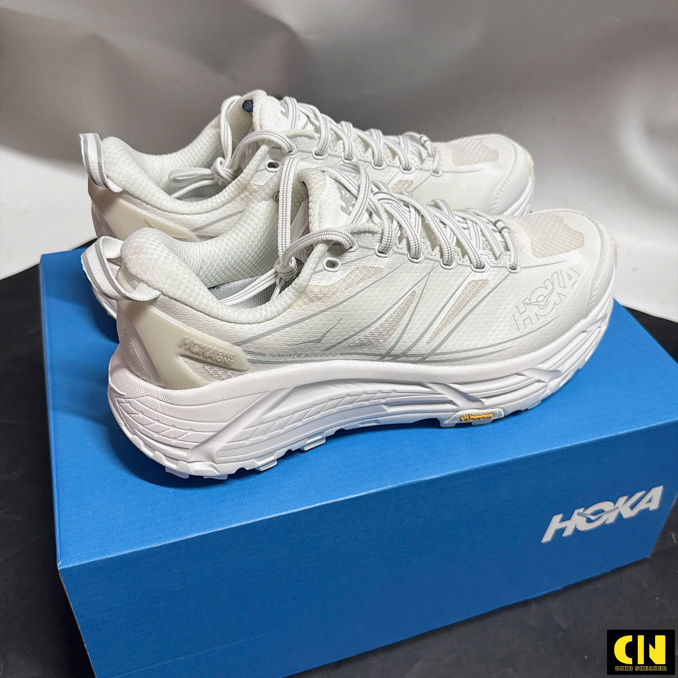 Giày Sneaker Nam Nữ Hoka Mafate Speed 2 Trắng Giày Sneaker Nam Nữ HOKA Mafate Speed 2 Trắng
