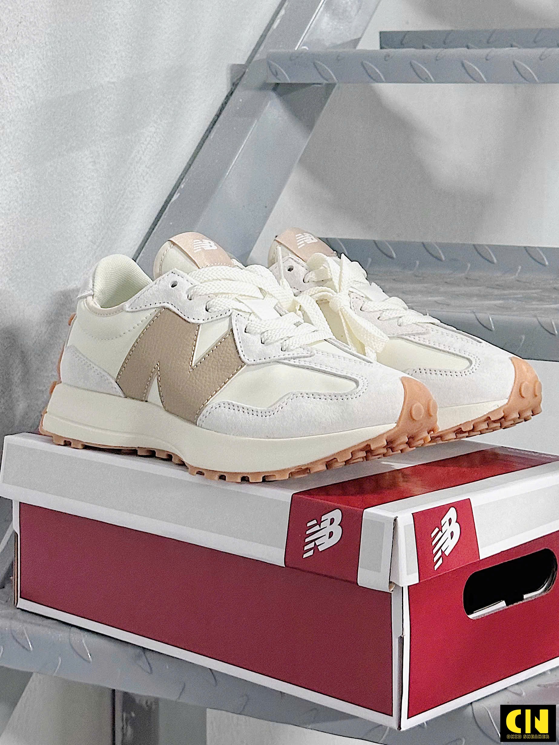Giày Sneaker New Balance 327 Moonbeam Driftwood Logo N Nâu Giày Sneaker New Balance 327 Moonbeam Driftwood Logo N Nâu