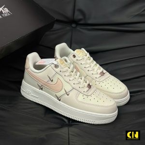Giay Sneaker Nike Af1 Low Rose Gold Trang Kem Giày Sneaker Nike AF1 Low Rose Gold Trắng Kem