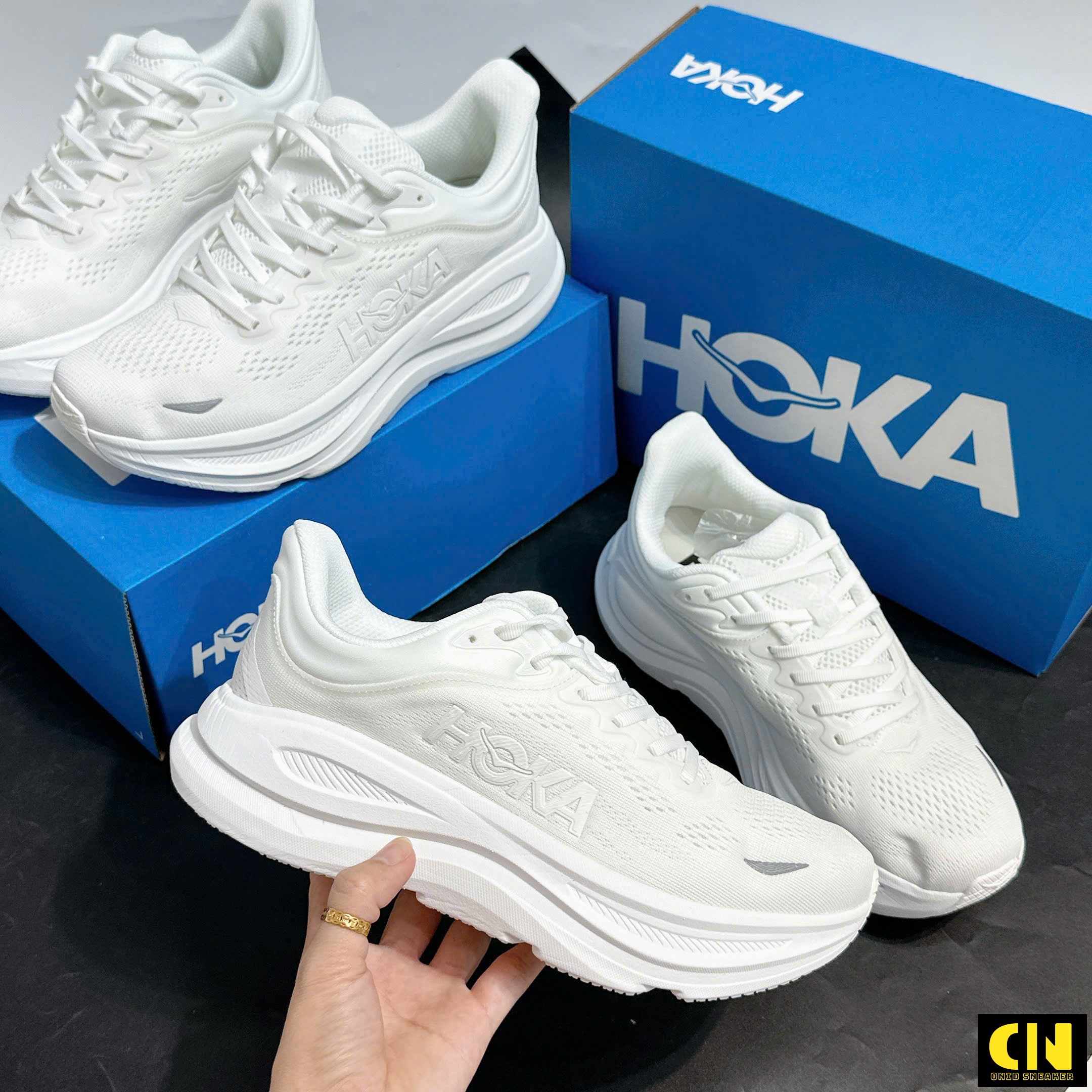 Giày Sneaker Thể Thao Hoka Bondi 9 Bản Màu Trắng Giày Sneaker Thể Thao Hoka Bondi 9 Bản Màu Trắng