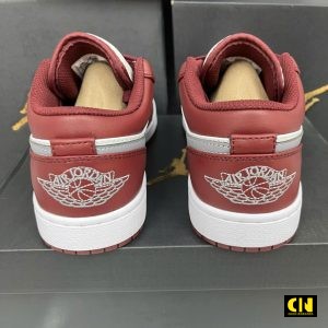 Giay The Thao Aj1 Low White Bordeaux Soc Swoosh Xam Bac Giày Thể Thao AJ1 Low White Bordeaux Sọc Swoosh Xám Bạc