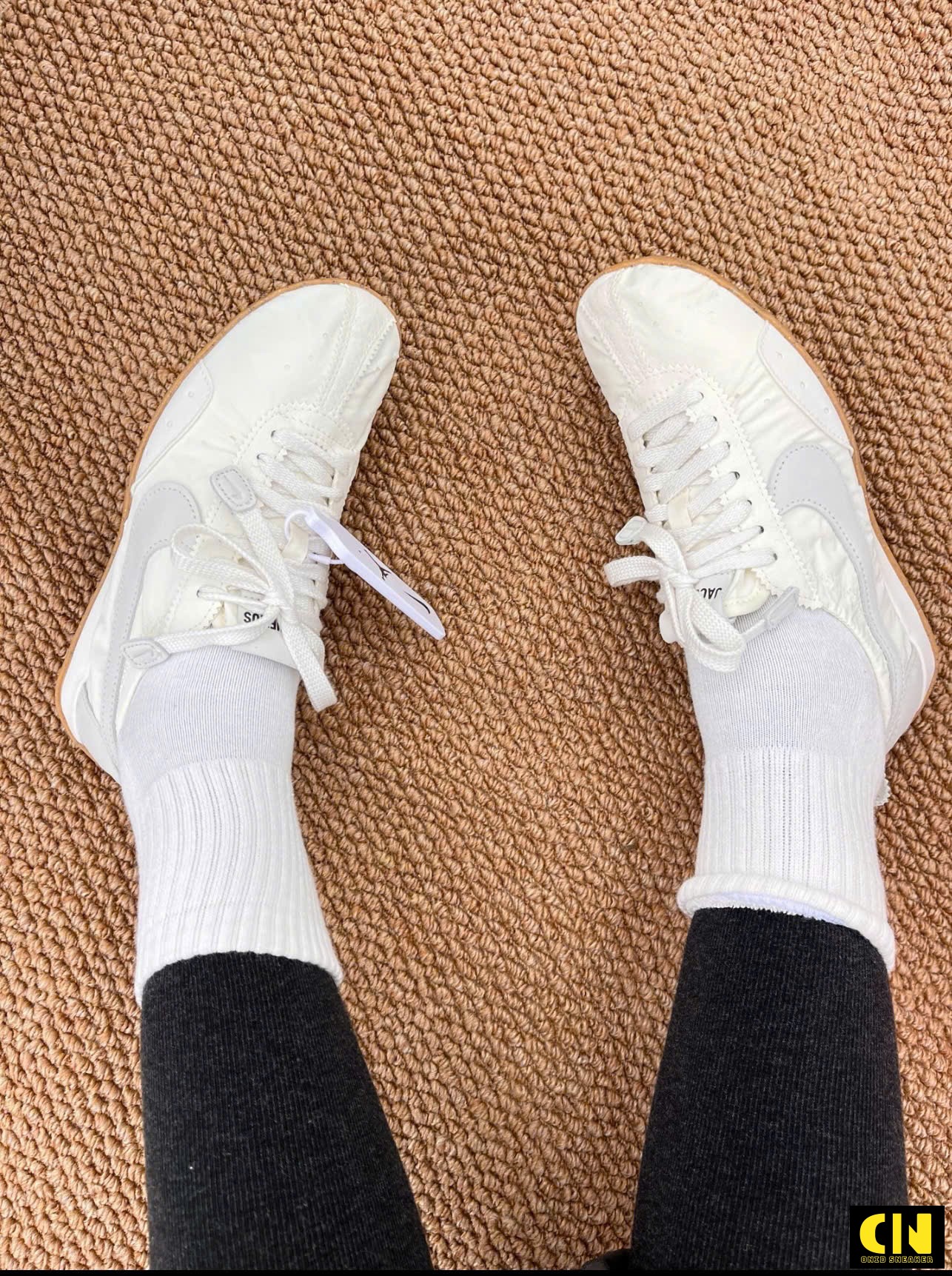 Giày Thể Thao Cổ Thấp Nike Jacquemus Màu Trắng Giày Thể Thao Cổ Thấp Nike Jacquemus Màu Trắng