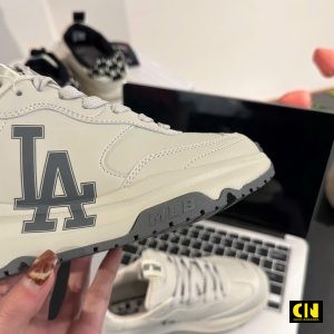 Giay The Thao Mlb Chunky Runner Basic La Dodgers Mau Trang Nga Giày Thể Thao MLB Chunky Runner Basic LA Dodgers Màu Trắng Ngà