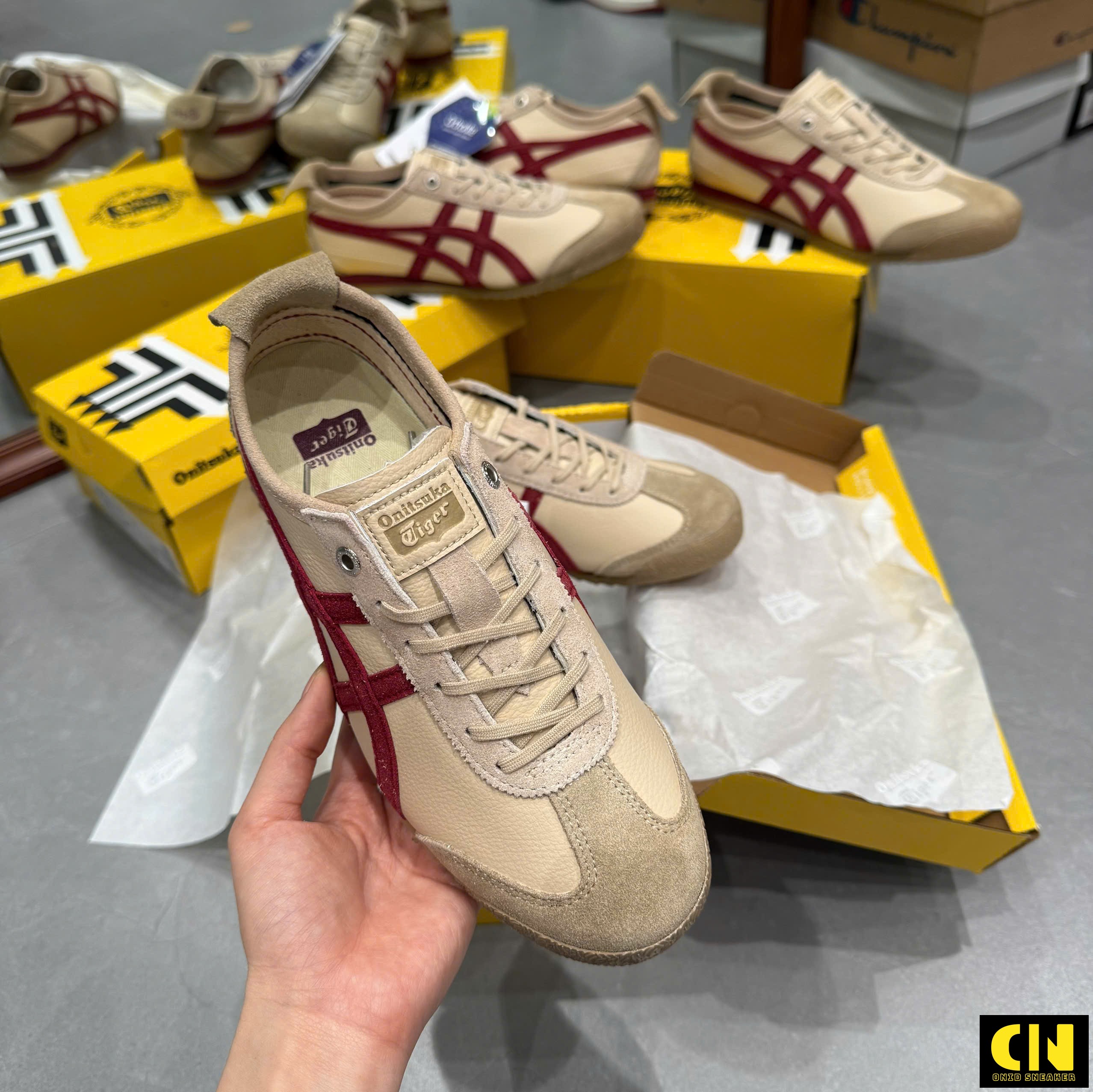 Giày Thể Thao Nam Nữ Onitsuka Tiger 66 Nâu Đỏ Đô Giày Thể Thao Nam Nữ Onitsuka Tiger 66 Nâu Đỏ Đô