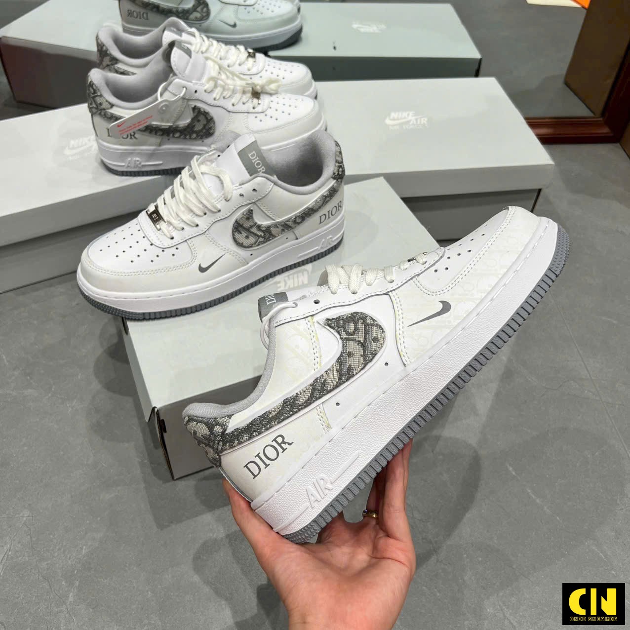 Giày Thể Thao Nike Af1 Dior Trắng Xám Giày Thể Thao Nike AF1 Dior Trắng Xám
