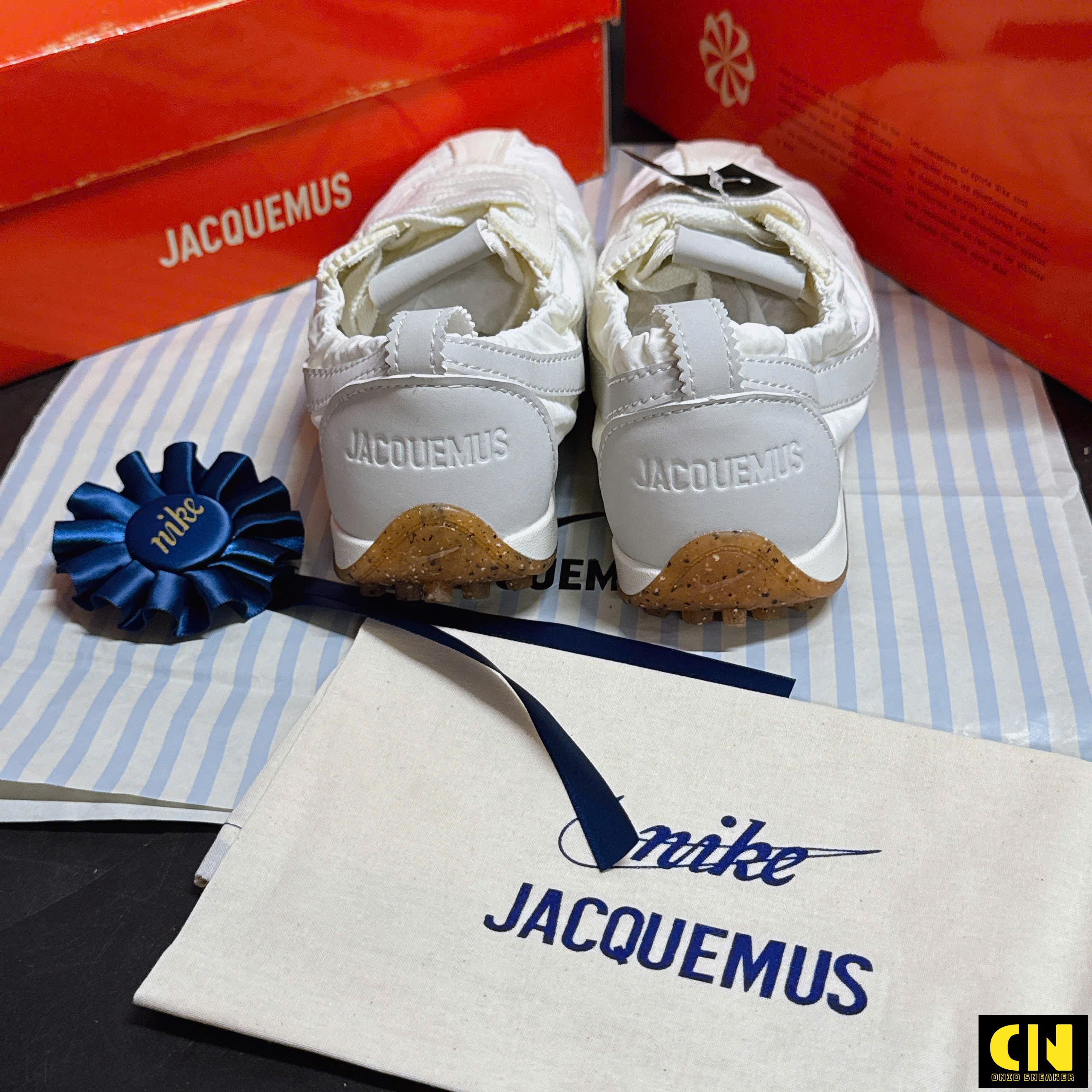 Giày Thể Thao Nữ Nike Jacquemus Moon Trắng Phối Swoosh Bạc Giày Thể Thao Nữ Nike Jacquemus Moon Trắng Phối Swoosh Bạc