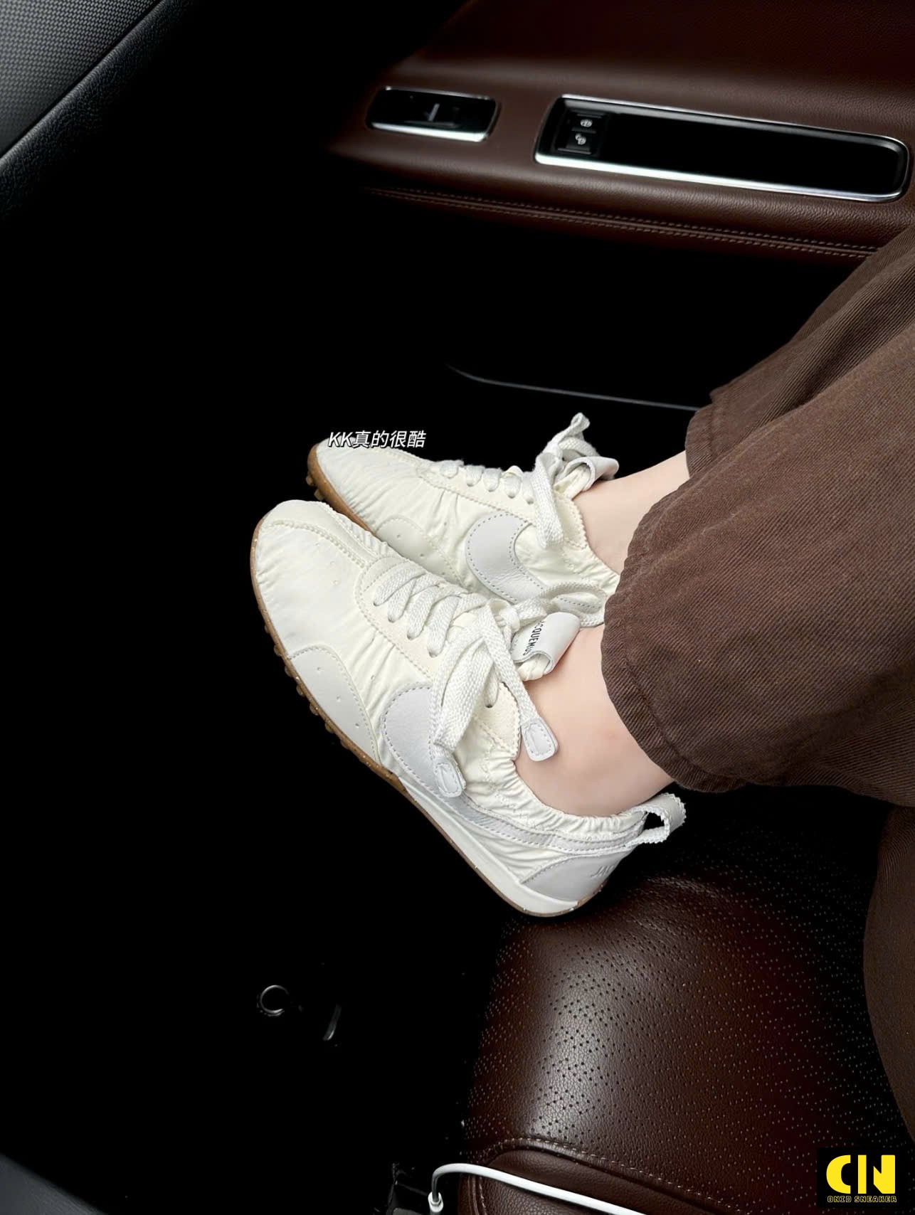 Giày Thời Trang Nike X Jacquemus Moon Soft Pearl Trắng Kem Giày Thời Trang Nike x Jacquemus Moon Soft Pearl Trắng kem