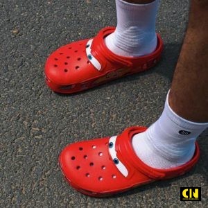 Dep Crocs Classic Clog Lightning Mcqueen Dép Crocs Classic Clog Lightning McQueen