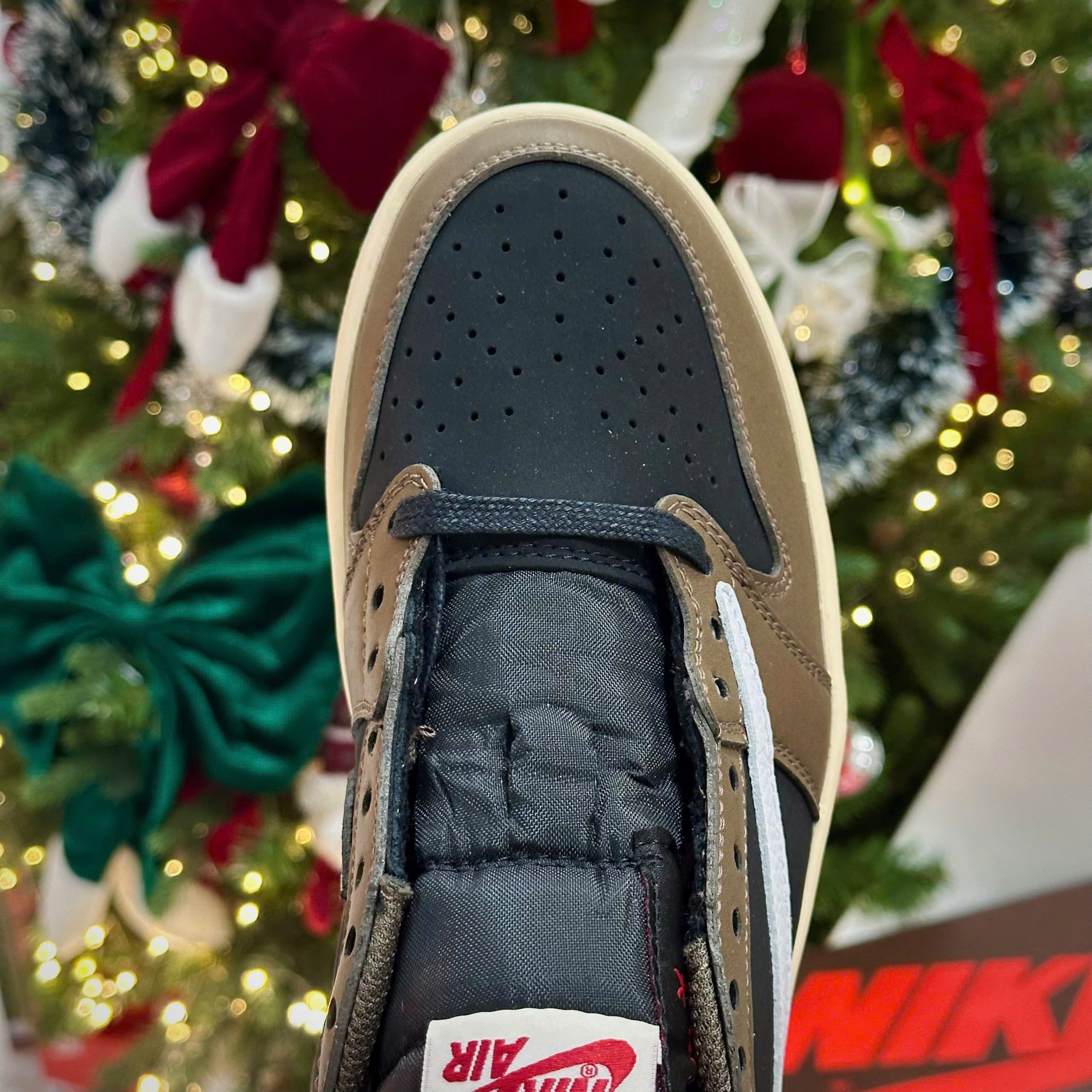 Giày Air Jordan 1 Retro Low Travis Scott Like Auth Giá Rẻ Giày Air Jordan 1 Retro Low Travis Scott Like Auth Giá Rẻ