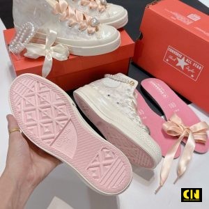 Giay Converse 1970S Gam Cuoi Trang Hoa Tiet No Ngoc Trai Giày Converse 1970s Gấm Cưới Trắng Họa Tiết Nơ Ngọc Trai