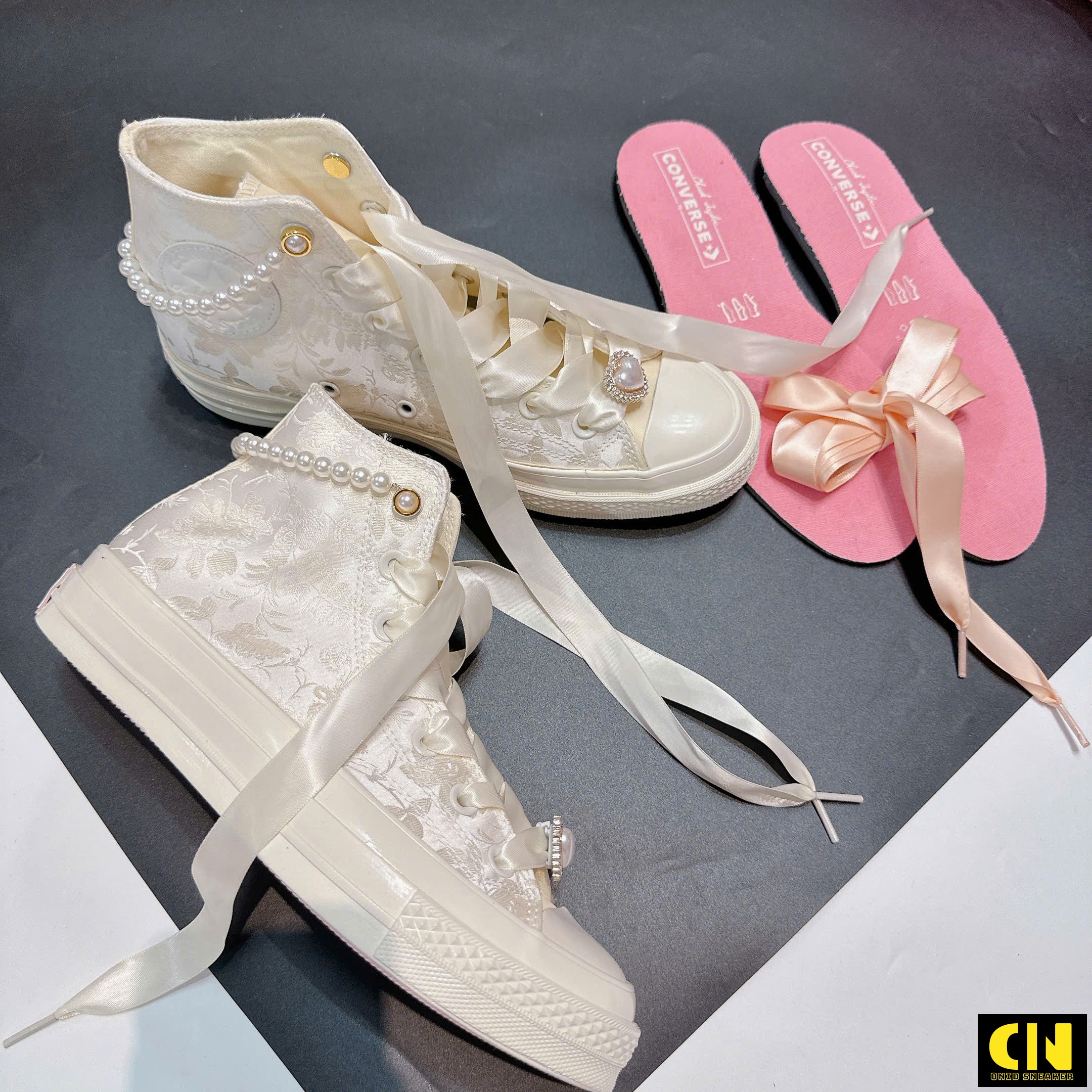 Giày Converse Chuck 70S Brocade Wedding White Cho Cô Dâu Giày Converse Chuck 70s Brocade Wedding White Cho Cô Dâu