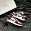 Giay Nike Air Jordan 1 Low Se Dark Pony Giày Nike Air Jordan 1 Low SE Dark Pony