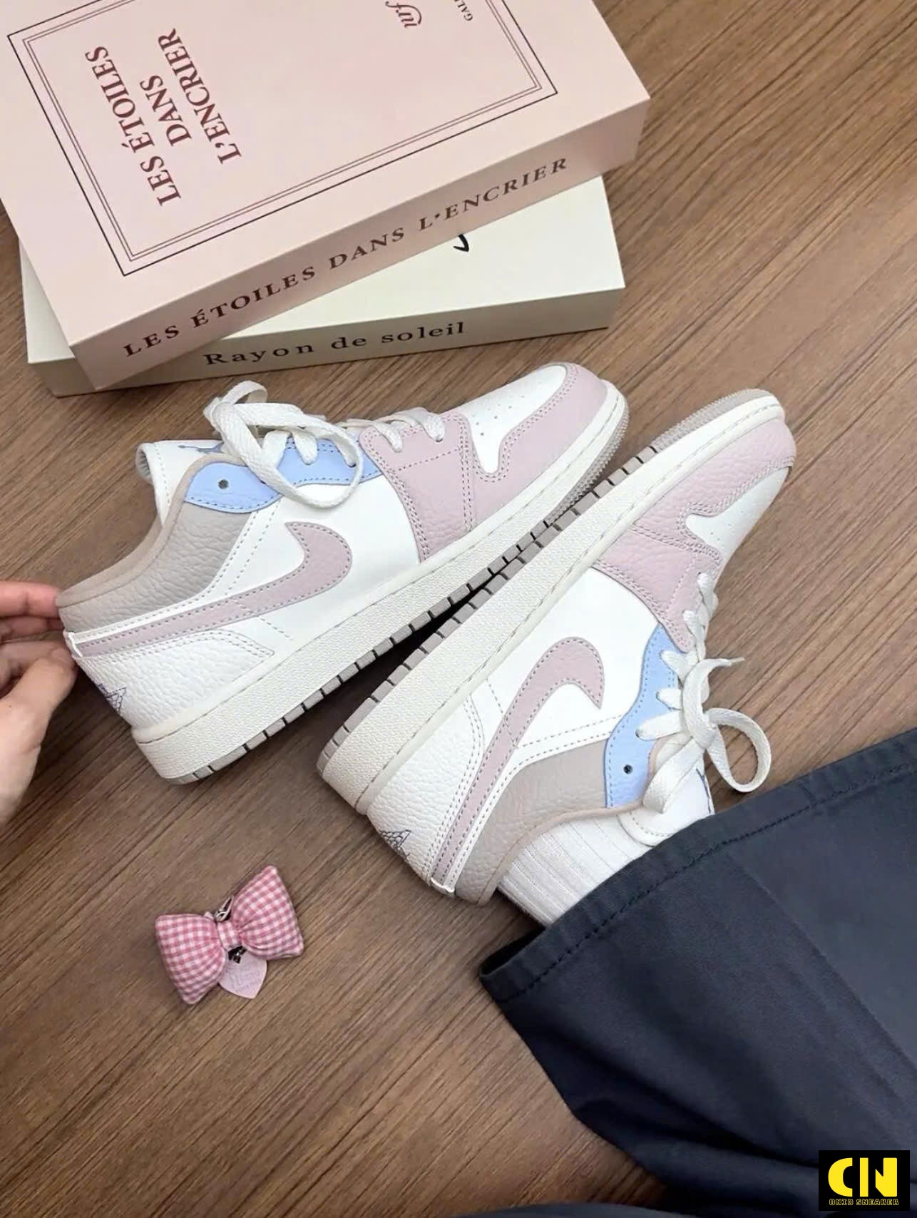 Giày Nike Air Jordan 1 Low Sail Silt Red Hydrogen Blue Giày Nike Air Jordan 1 Low Sail Silt Red Hydrogen Blue