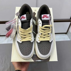 Giay Nike Air Jordan 1 Travis Scott Reverse Mocha Like Auth Giày Nike Air Jordan 1 Travis Scott Reverse Mocha Like Auth