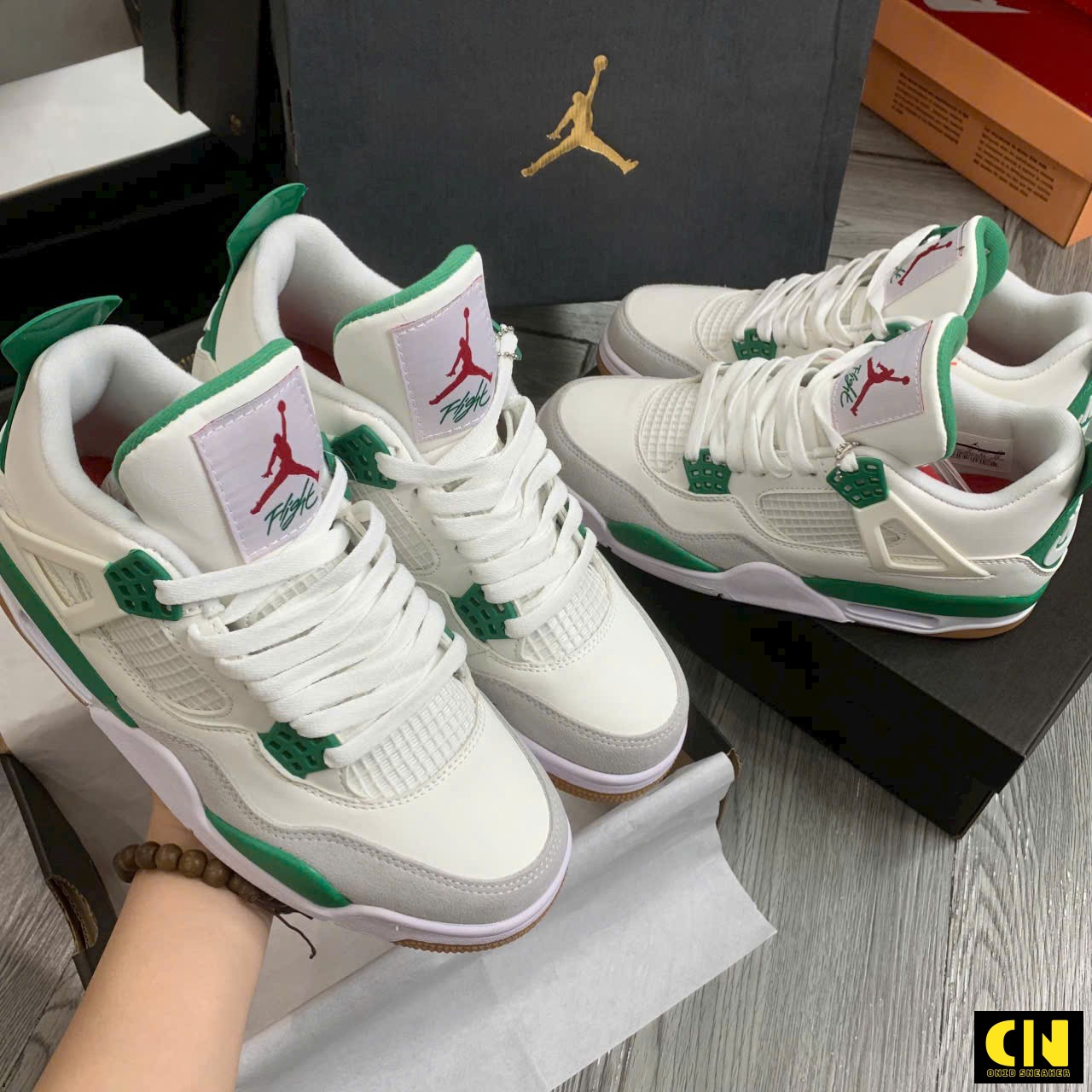 Giày Nike Air Jordan 4 Pine Green Đế Gum Xanh Lá Xám Trắng Giày Nike Air Jordan 4 Pine Green Đế Gum Xanh Lá Xám Trắng