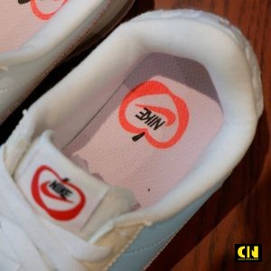 Giay Nike Cortez Nu Xanh Pastel Vien Hong Hoa Tiet Con Cuu Giày Nike Cortez Nữ Xanh Pastel Viền Hồng Họa Tiết Con Cừu