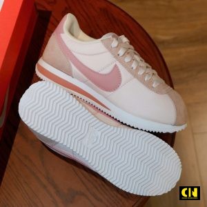 Giay Nike Cortez Vai Nylon Mix Da Lon Cream Pink Giày Nike Cortez Vải Nylon Mix Da Lộn Cream Pink