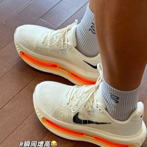 Giay Nike Vomero Premium Sail Coconut Milk Cam Trang Giày Nike Vomero Premium Sail Coconut Milk Cam Trắng