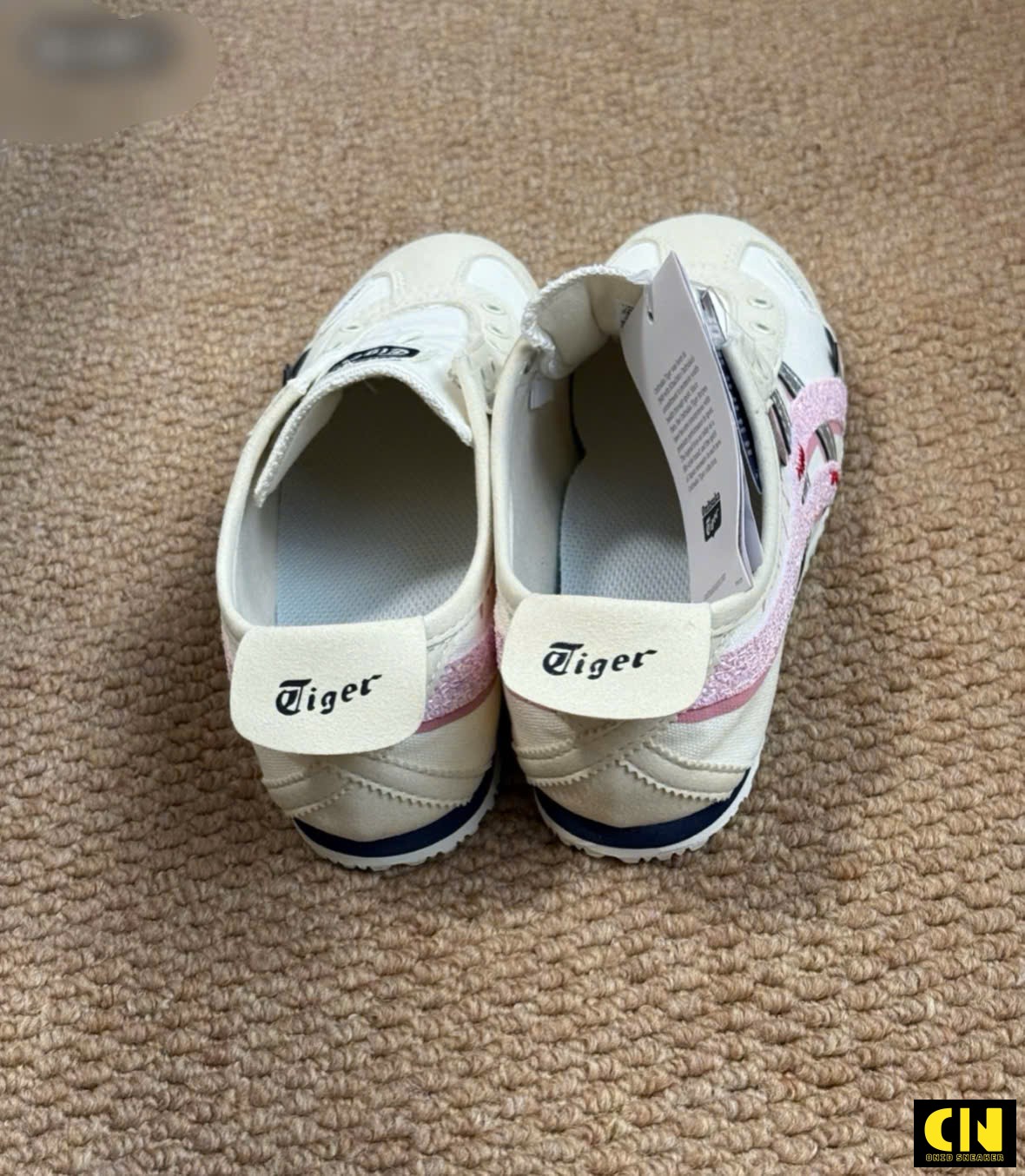 Giày Onitsuka Tiger Mexico 66 Slip-On Panda Prank Hồng Bạc Giày Onitsuka Tiger Mexico 66 Slip-On Panda Prank Hồng Bạc