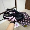 Giay Onitsuka Tiger Mexico 66 X Patou Mau Den Phoi Hong Cotton Candy Giày Onitsuka Tiger Mexico 66 x PATOU Màu Đen Phối Hồng Cotton Candy