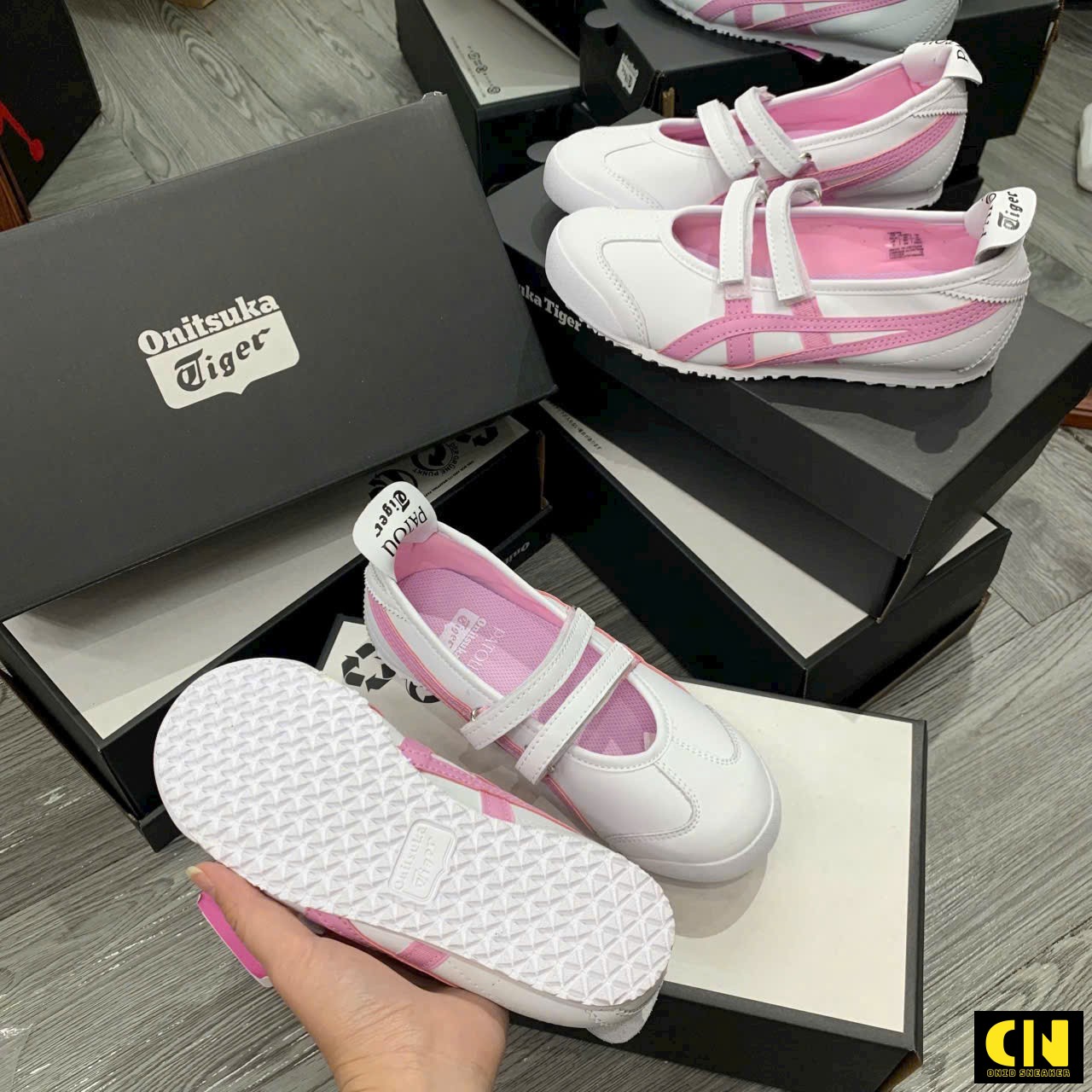 Giày Onitsuka Tiger Patou Mexico 66 Ballerina Trắng Hồng Giày Onitsuka Tiger PATOU Mexico 66 Ballerina Trắng Hồng