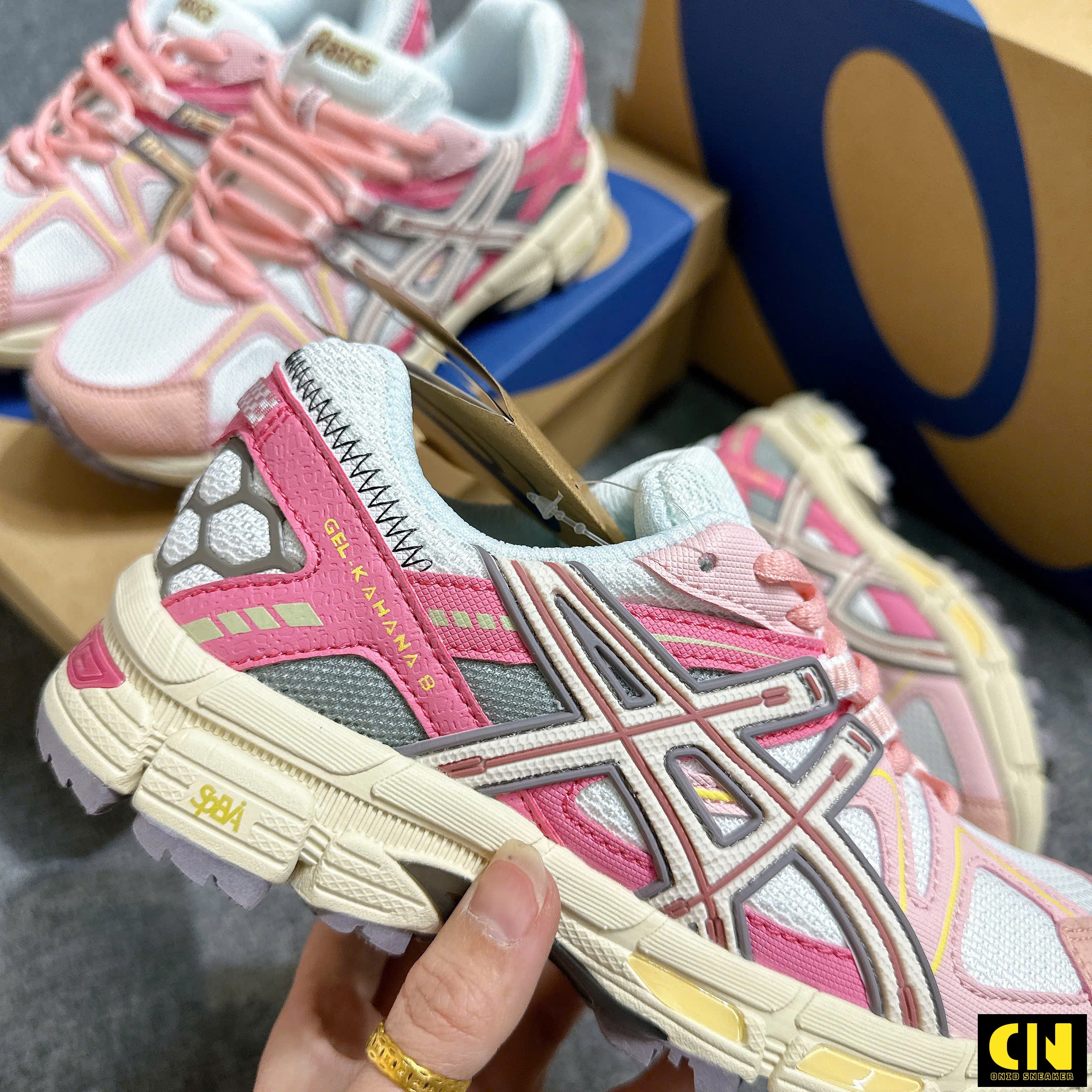 Giày Running Nữ Asics Gel Kahana 8 White Pink Full Box Giày Running Nữ Asics Gel Kahana 8 White Pink Full Box