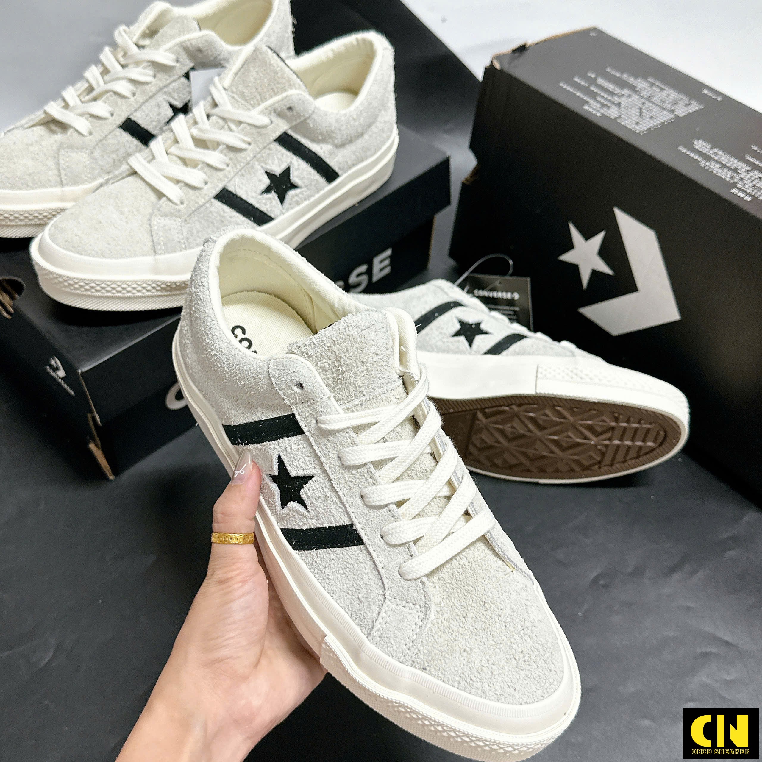 Giày Sneaker Converse One Star 1970 Academy Trắng Kem Giày Sneaker Converse One Star 1970 Academy Trắng Kem