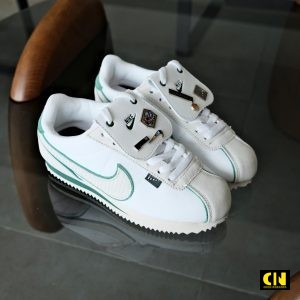 Giay Sneaker Nam Nu Nike Cortez White Green Light Bone Hang Chuan Giày Sneaker Nam Nữ Nike Cortez White Green Light Bone Hàng Chuẩn