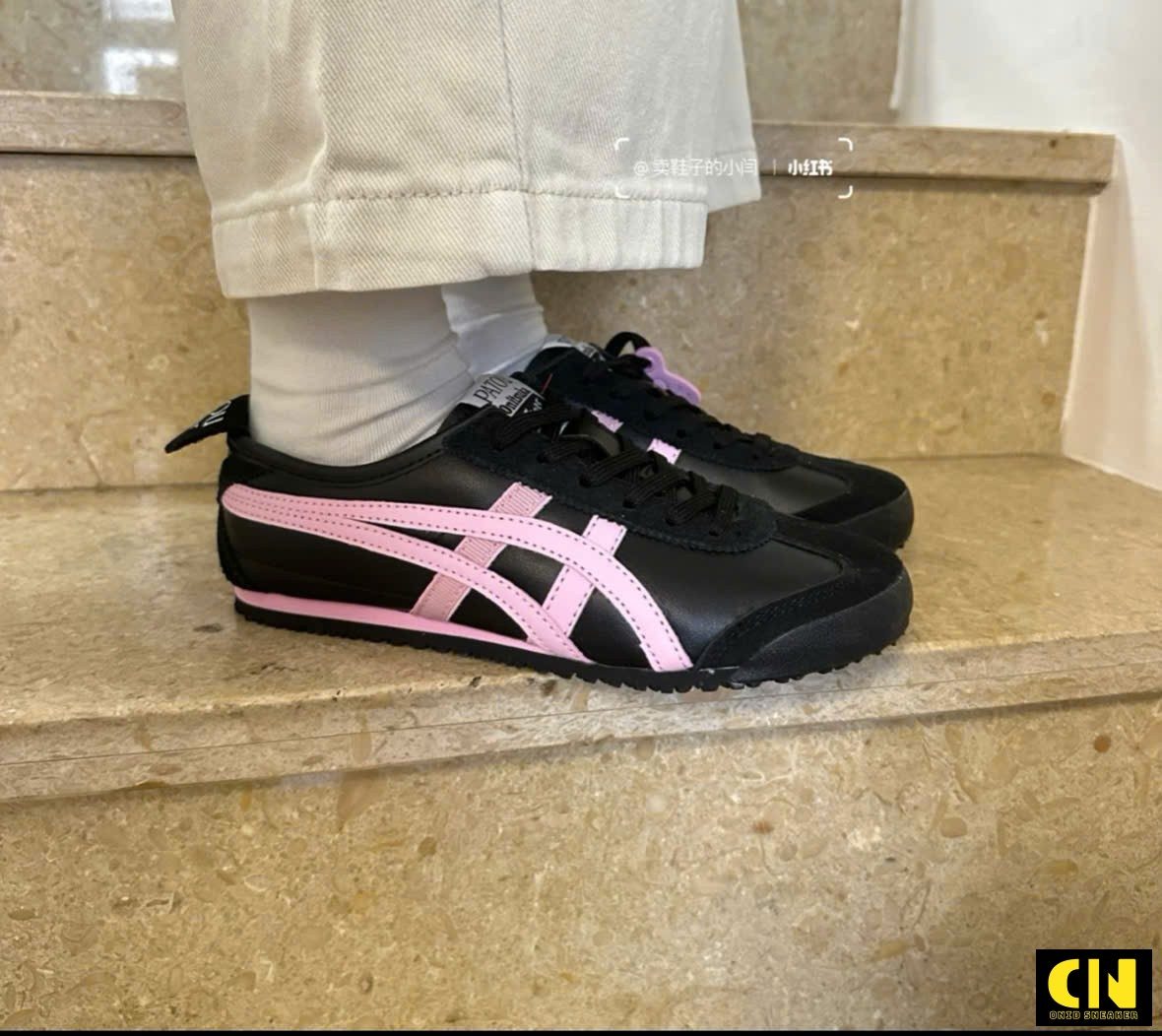 Giày Sneaker Onitsuka Tiger X Patou Mexico 66 Black Pink Cotton Candy Giày Sneaker Onitsuka Tiger x PATOU Mexico 66 Black Pink Cotton Candy