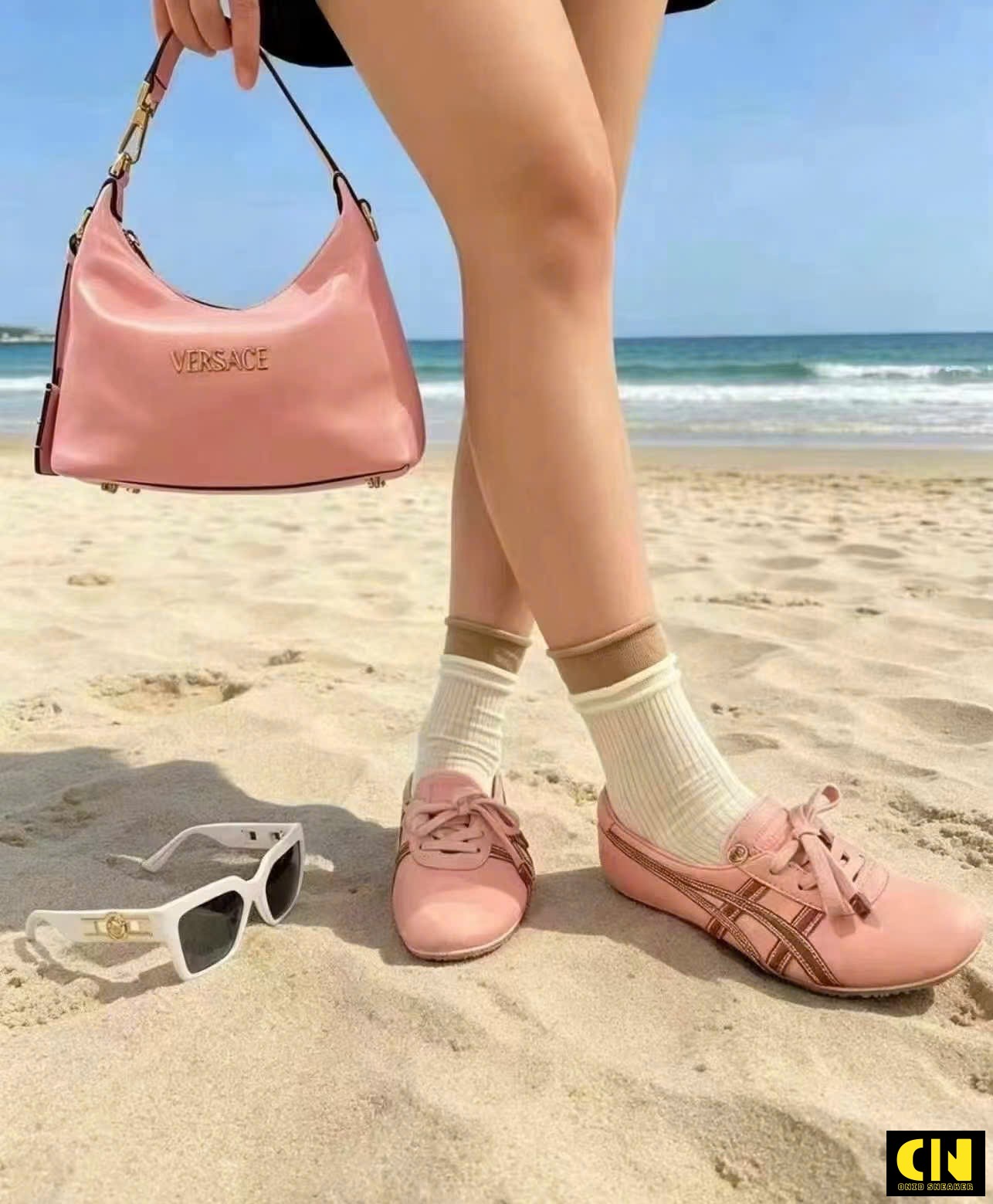 Giày Sneaker Onitsuka Tiger X Versace Hồng Sakura Đủ Size Giày Sneaker Onitsuka Tiger x Versace Hồng Sakura Đủ Size