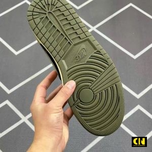 Giay The Thao Nam Nu Nike Air Jordan Low Travis Scott Black Olive Giày Thể Thao Nam Nữ Nike Air Jordan Low Travis Scott Black Olive