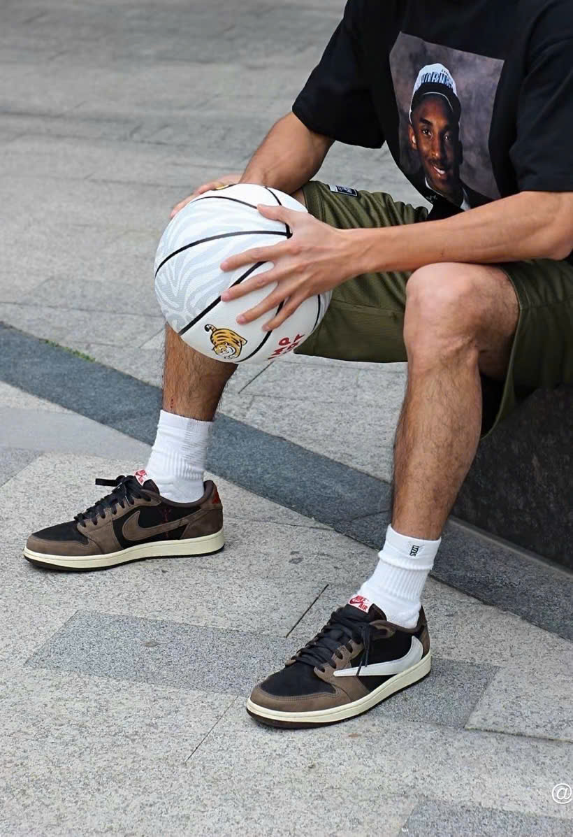 Giày Thể Thao Nike Air Jordan 1 Low Cổ Thấp Travis Scott Mocha Giày Thể Thao Nike Air Jordan 1 Low Cổ Thấp Travis Scott Mocha