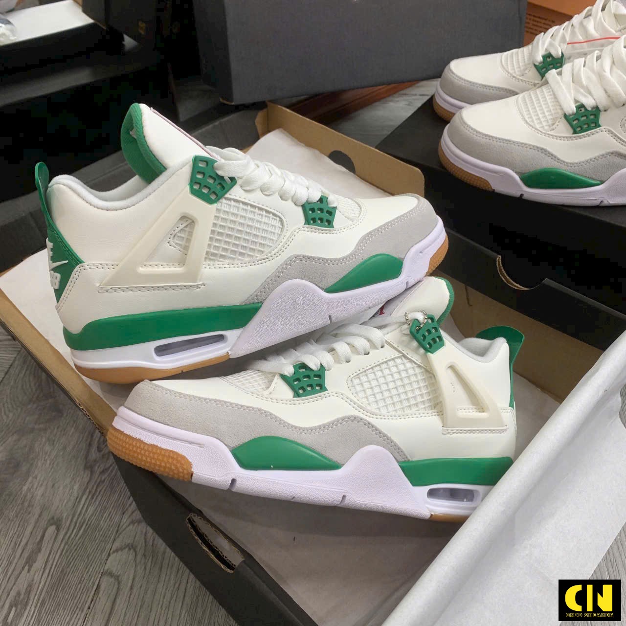 Giày Thể Thao Nike Air Jordan 4 Retro Pine Green Xanh Trắng Giày Thể Thao Nike Air Jordan 4 Retro Pine Green Xanh Trắng