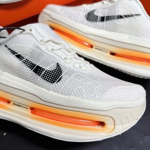 Giay The Thao Nu Nike Vomero Premium Sail Coconut Milk Giày Thể Thao Nữ Nike Vomero Premium Sail Coconut Milk