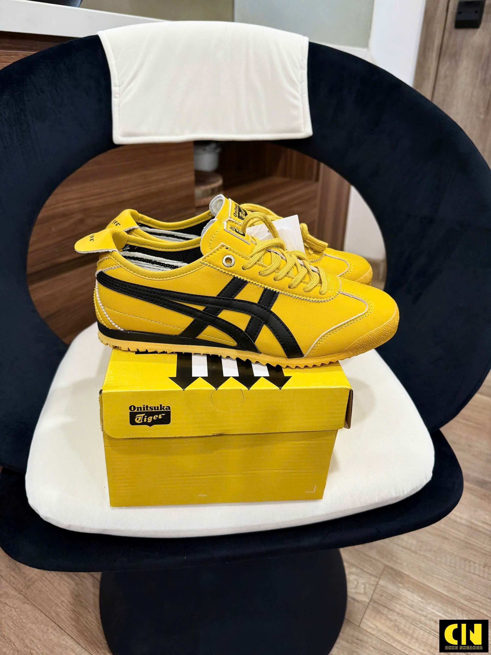 Giày Thể Thao Onitsuka Tiger Mexico 66 Sd Yellow Black Giày Thể Thao Onitsuka Tiger Mexico 66 SD Yellow Black