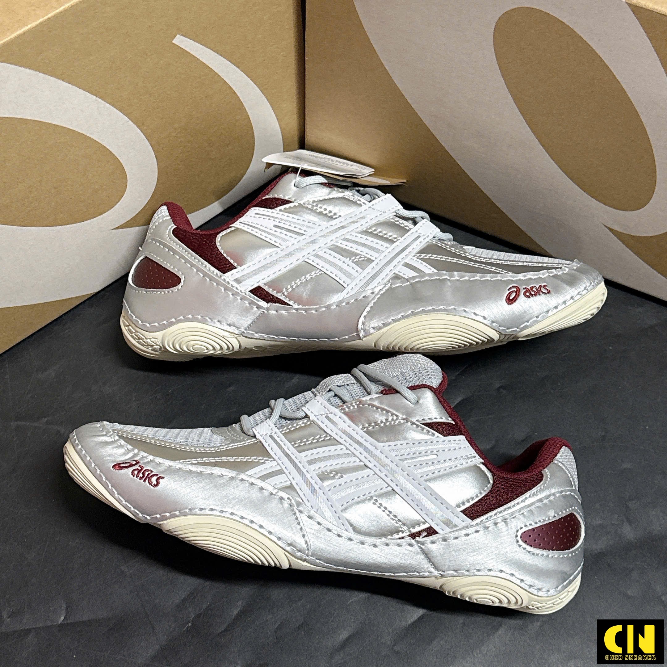Giày Asics Hypersync Piedmont Grey Pure Silver Giày Asics Hypersync Piedmont Grey Pure Silver