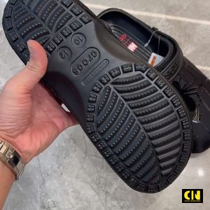 Giay Crocs Classic Clog Marvel Spider Man Neo Triple Black Marvel Spider Man Giày Crocs Classic Clog Marvel Spider Man Neo Triple Black Marvel Spider Man