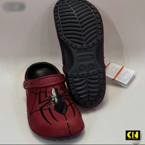 Giay Dep Crocs Spider Man Sieu Nhan Do Den Giày Dép Crocs Spider Man Siêu Nhân Đỏ Đen