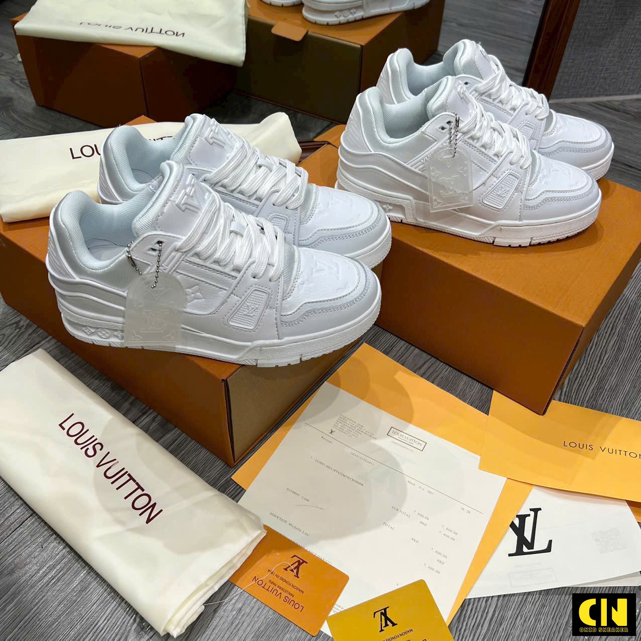 Giày Louis Vuitton Lv Trainer Triple White Màu Trắng Giày Louis Vuitton LV Trainer Triple White Màu Trắng