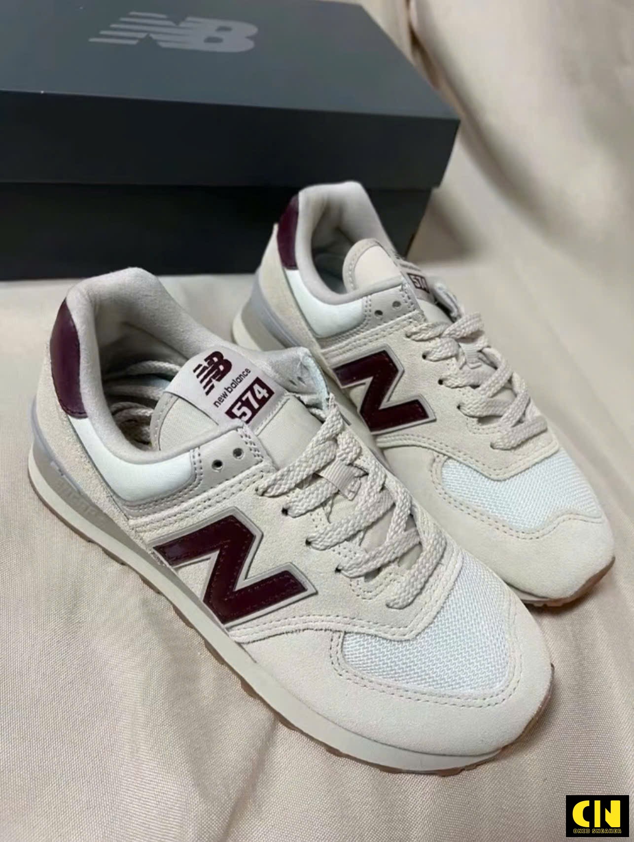 Giày New Balance 574 Off White Đỏ Trắng Kem Giày New Balance 574 Off White Đỏ Trắng Kem