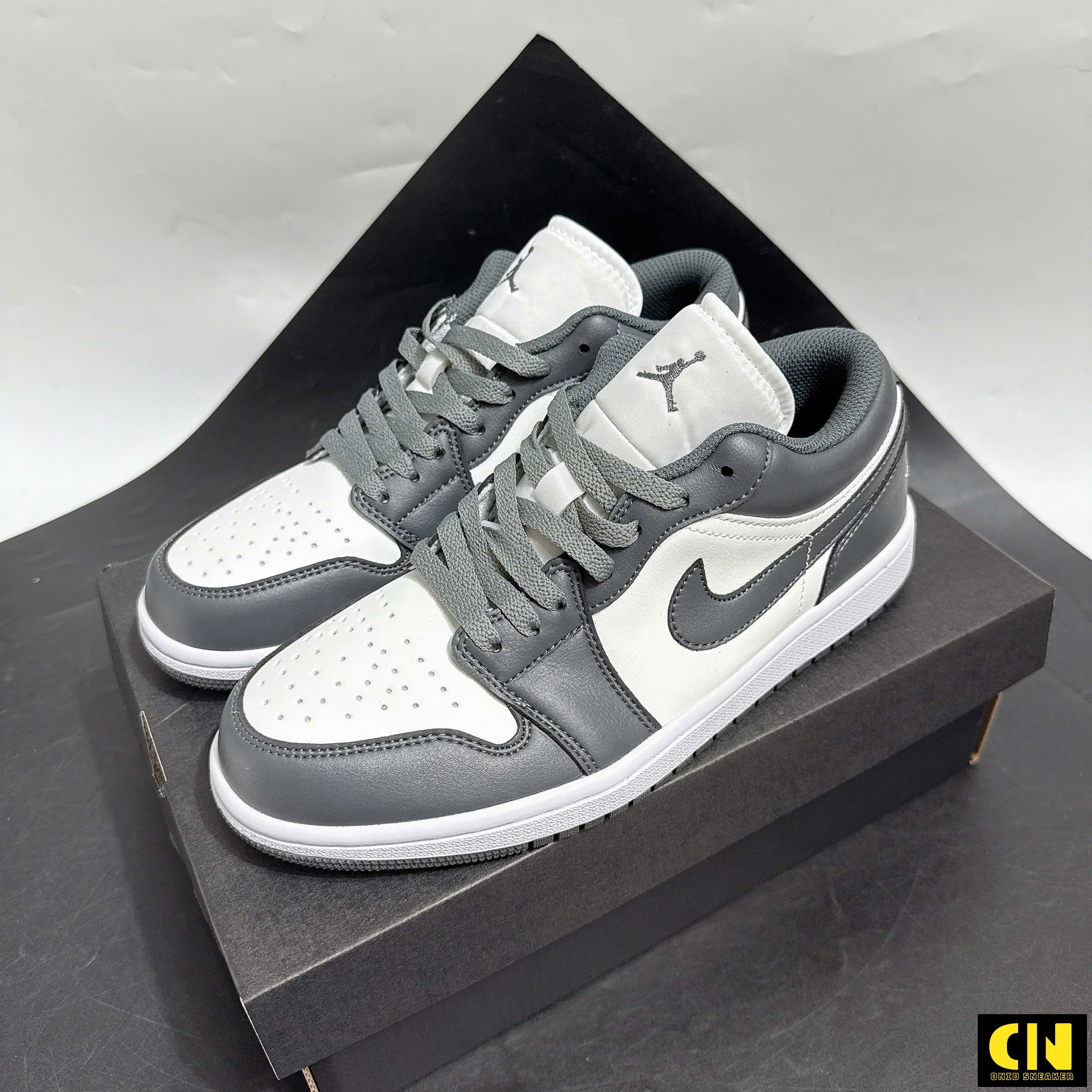 Giày Nike Air Jordan 1 Low Iron Grey Cổ Thấp Giày Nike Air Jordan 1 Low Iron Grey Cổ Thấp