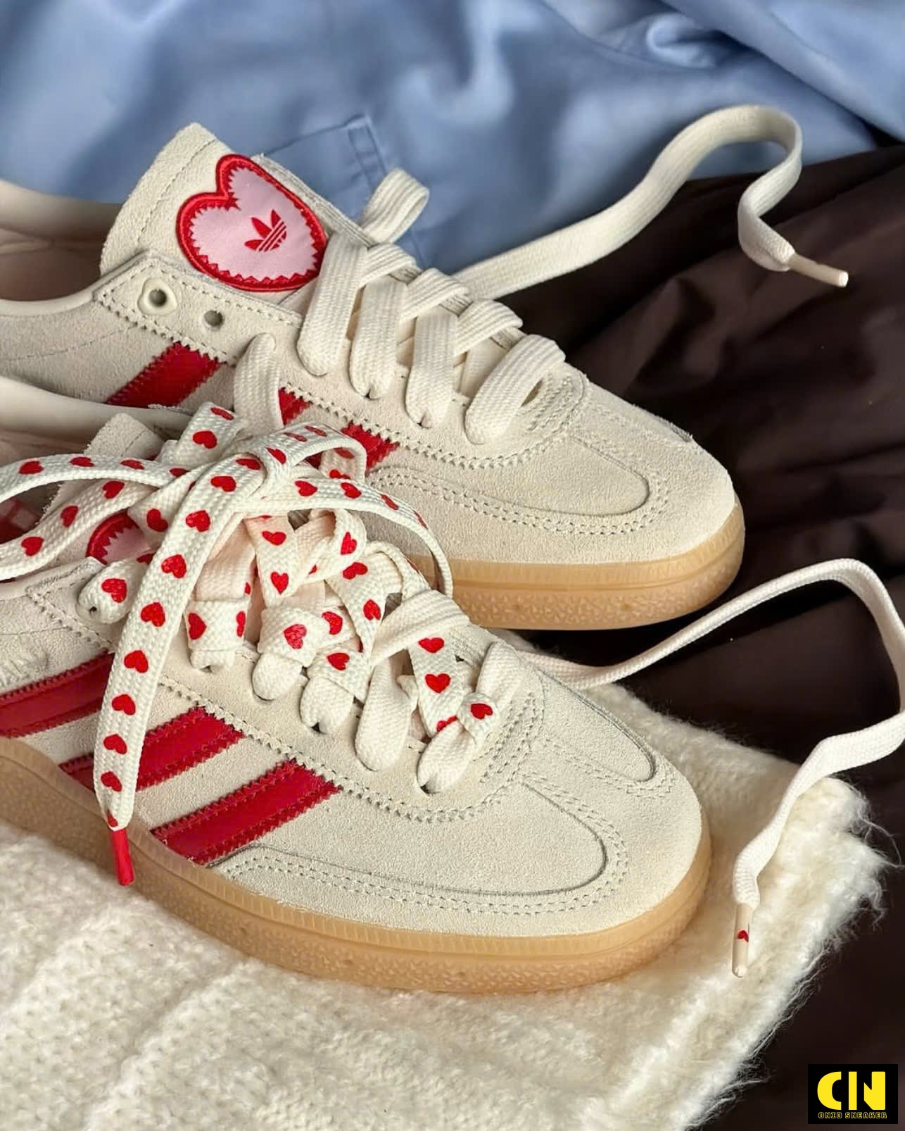 Giày Nữ Adidas Originals Handball Spezial Valentines Day Cream White Trắng Kem Giày Nữ Adidas Originals Handball Spezial Valentines Day Cream White Trắng Kem
