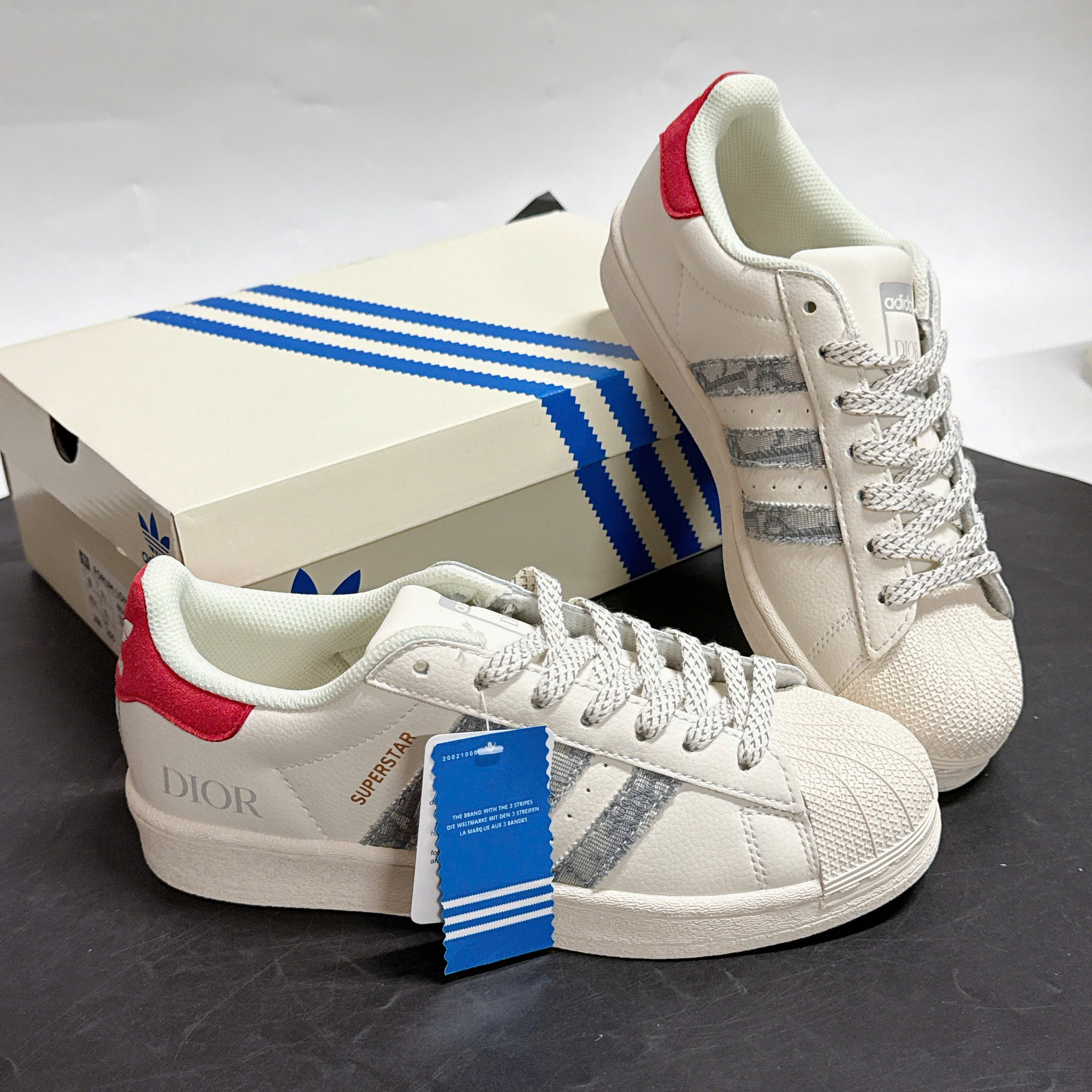 Giày Sneaker Adidas Superstar Dior White Grey Red Xám Trắng Gót Đỏ Giày Sneaker Adidas Superstar Dior White Grey Red Xám Trắng Gót Đỏ