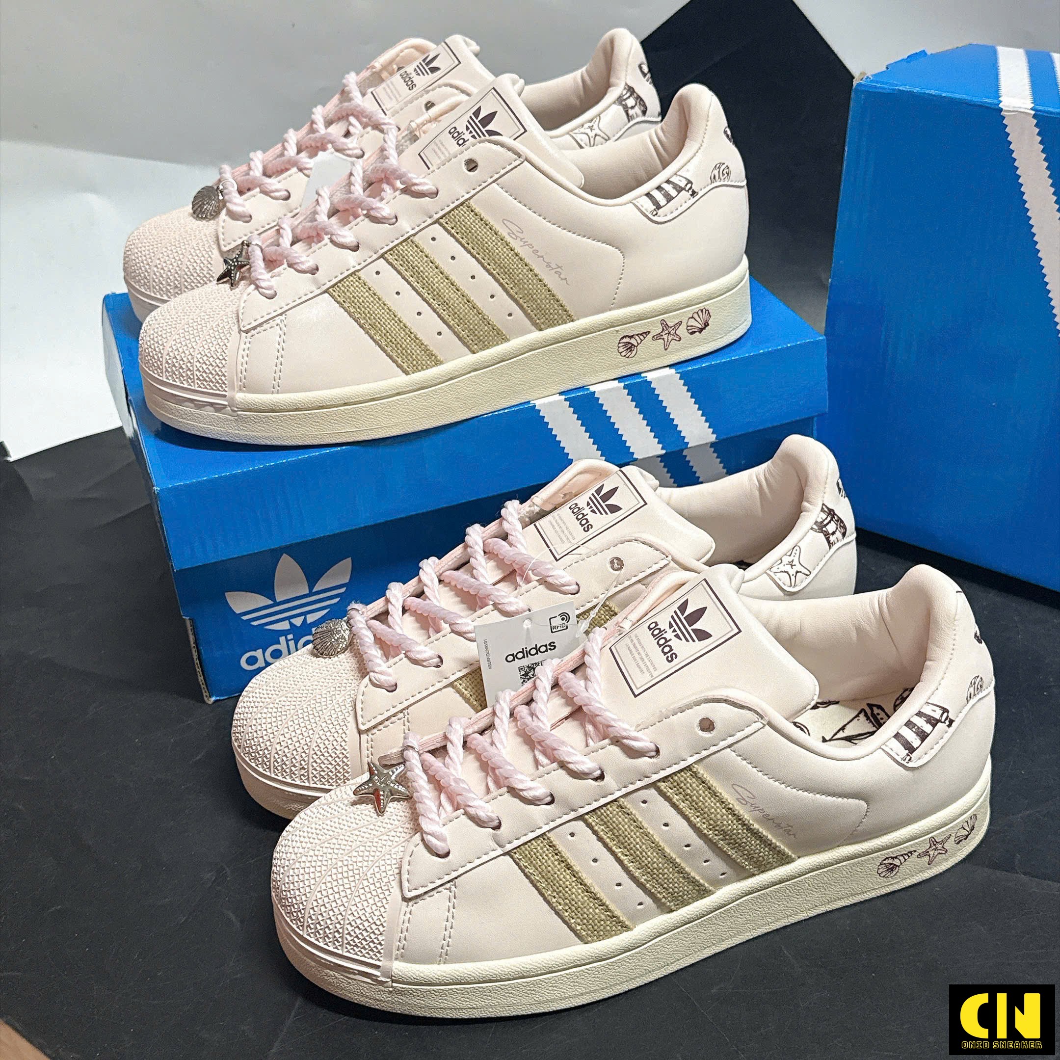 Giày Sneaker Adidas Superstar Ii Pink Pastel Brown Charm Sò Sao Biển Giày Sneaker Adidas Superstar II Pink Pastel Brown Charm Sò Sao Biển